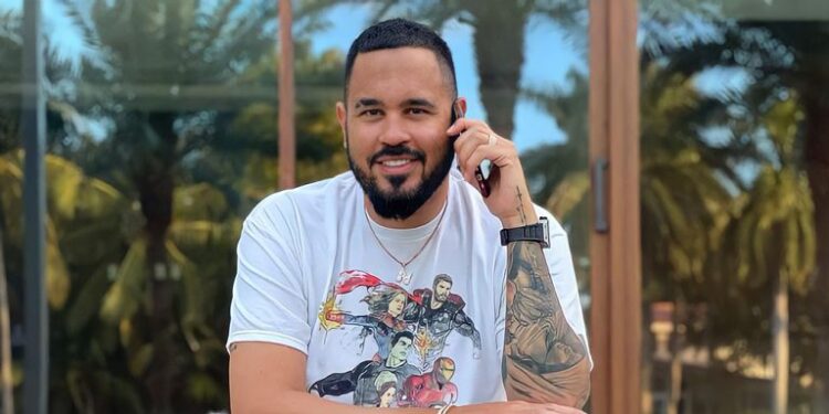 Raphy Pina obtiene libertad antes de la fecha