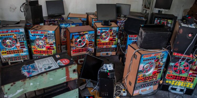 Propietarios de máquinas tragamonedas denuncian presunta persecución policial en San Cristóbal