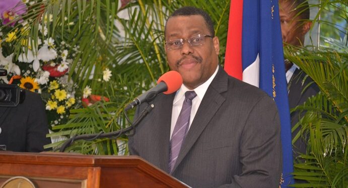 Nuevo primer ministro de Haití promete hacer frente a la crisis