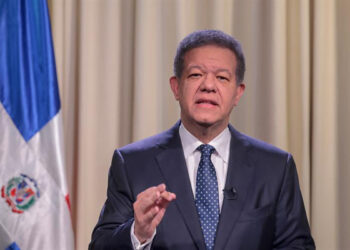 Abel desea éxitos a Luis Abinader tras triunfo electoral