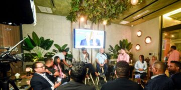 Senador Antonio Taveras conversa con la prensa de SDE