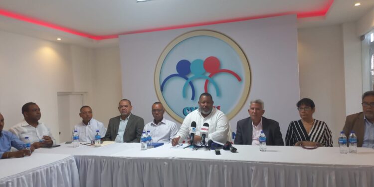 Comerciantes salen en defensa de la población beneficiara de los programas sociales