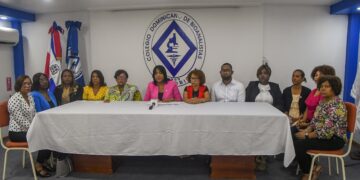 Colegio Dominicano de Bioanalistas insta al presidente Luis Abinader a solucionar sus demandas