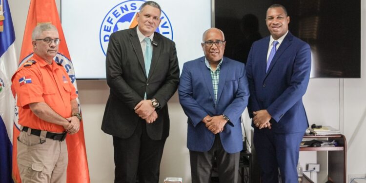 La Iglesia de Jesucristo y Defensa Civil colaboran juntos para enfrentar la temporada ciclónica