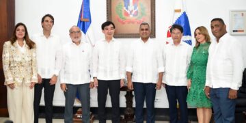 Director de la Unión Postal Universal visita el INPOSDOM para colaborar en la transformación de la entidad postal dominicana