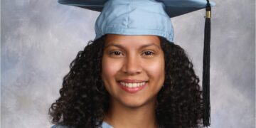 Rosalía Minyety: joven dominicana graduada en Columbia que se abre camino en la ciencia