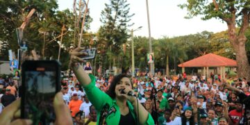 Diputada Juliana O’Neal cierra su campaña con apoyo masivo de Santo Domingo Este