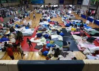 Brasil construirá refugios temporales para albergar a los miles de desplazados por las inundaciones