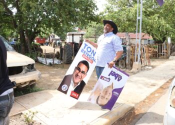 Alcaldía de Dajabón retira propagandas políticas de las calles