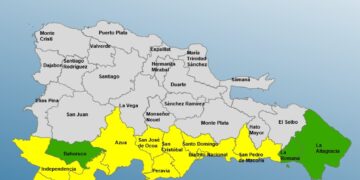 COE aumenta 09 provincias y al Distrito Nacional en alerta amarilla y mantiene 03 en verde