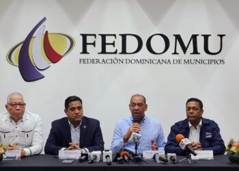 Fedomu, LMD y Obras Públicas instruyen gobiernos locales a retirar propaganda política