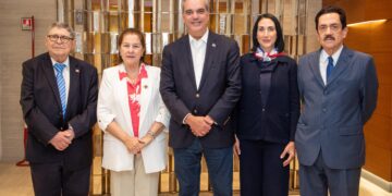 Presidente Abinader llega a Italia para audiencia privada con Su Santidad, el papa Francisco