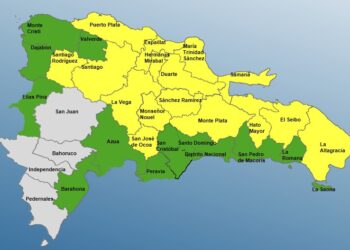 27 provincias y el DN bajo alerta por combinación onda y vaguada, según COE