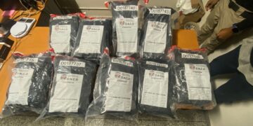 Detienen extranjera llegó al AILA desde EE. UU con 22 paquetes presumiblemente marihuana