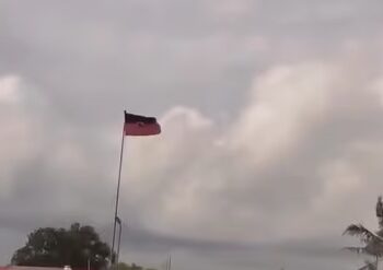Bandera que ondea en entrada de Higüey pertenece a Consulado de Haití