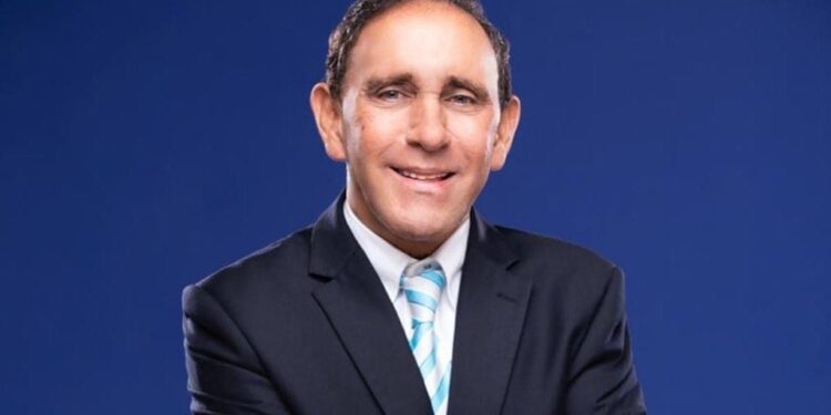 Organismo internacional Friends United for Health reconocerá en Miami al Dr. Cruz Jiminián y a periodista Ada Guzmán