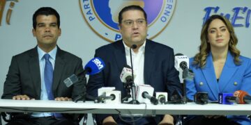 Autoridades municipales del PRM registran reportes de gastos e ingresos ante JCE