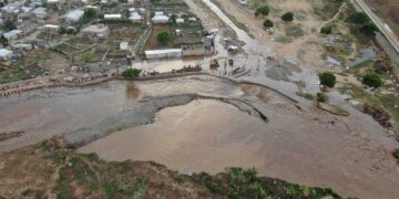 Crecida del río Masacre provoca desborde en canal haitiano