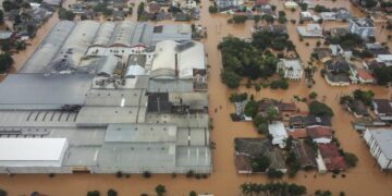 Los muertos por las inundaciones en Brasil ascendieron a 127 y ya son casi dos millones los damnificados