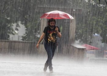 Las lluvias continuarán durante las próximas 24 a 72 horas en gran parte del país por vaguada