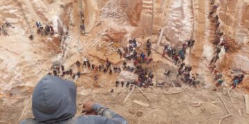 Mueren cuatro personas tras derrumbe de una mina en Venezuela