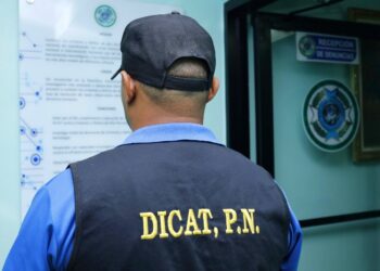 DICAT arresta a cuatro hombres por estafa electrónica en Santiago, Azua, Higüey y el DN