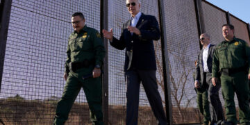 Casa Blanca asegura cierre de frontera con México es por seguridad de EEUU