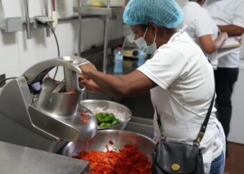 INABIE capacita 18,779 personas para preparación correcta de alimento escolar