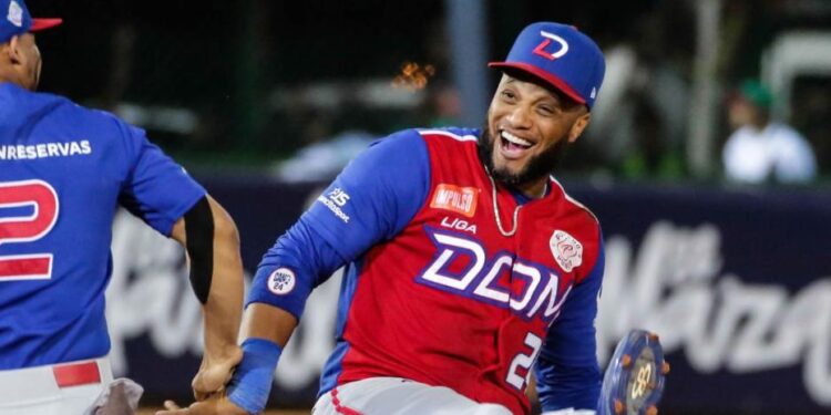 El dominicano Robinson Canó, tras los pasos de Omar Minaya