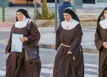 Monjas clarisas españolas ratifican que salen de la Iglesia y serán excomulgadas