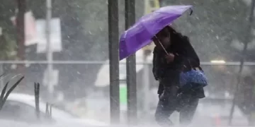 Sal con tu paraguas, pronostican aguaceros intensos, tronadas y ráfagas de viento