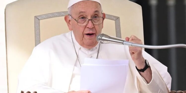 Papa Francisco "La ayuda humanitaria debe poder llegar a Gaza y nadie puede impedirlo