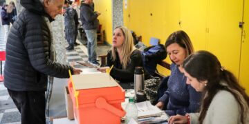 Elecciones internas en Uruguay: abrieron los comicios para definir los candidatos a la Presidencia