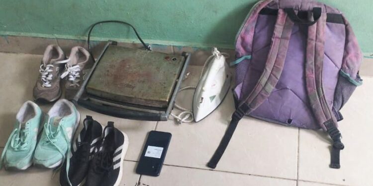 Policía ejecuta 8 órdenes de arresto en contra de "Junito el Gato" por robo 