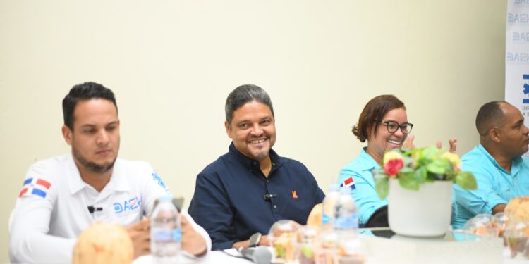 DAEH continúa llevando soluciones a colaboradores a través de los programas “yo te escucho” y “yo te respondo”