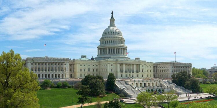 Columnista EE.UU: "Propuesta de ley comercial de "Nearshoring" debe tirarse a la basura"