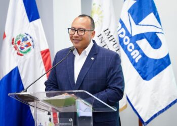 Abinader designa mediante decreto a Lorenzo David Ramírez Uribe como director de Pasaportes