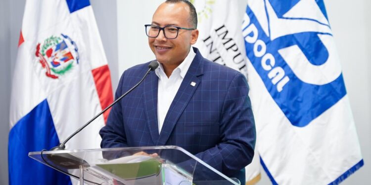 Abinader designa mediante decreto a Lorenzo David Ramírez Uribe como director de Pasaportes