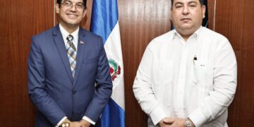 Juramentan nuevo director Servicio Regional de Salud Norcentral