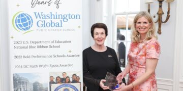 Sonia Guzmán es reconocida por sus aportes a la educación