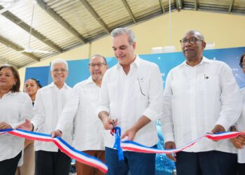 Abinader inaugura Liceo Experimental de la UASD en municipio de Guerra