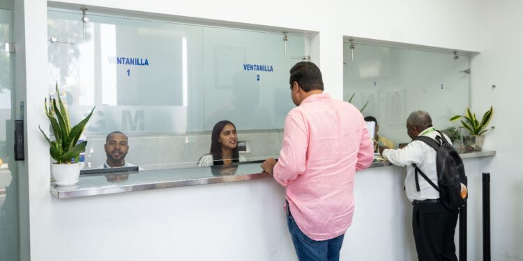 DGM agiliza aprobación de permisos a menores para viajar