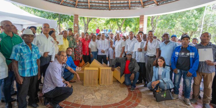 Feda ejecuta Plan de Impulso a la Apicultura