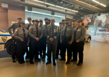 Director general PN visita aula temática de la Academia Policial de Nueva York