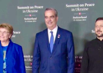 Presidente Abinader llega a Suiza para participar en cumbre sobre la paz en Ucrania