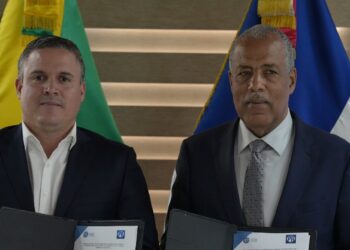 Jean Luis Rodríguez firma memorando de entendimiento con su homólogo de Jamaica