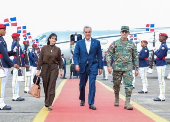 Presidente Abinader regresa al país tras su viaje oficial a Europa