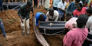 Al menos 35 muertos y 110 hospitalizados por consumir alcohol adulterado en La India