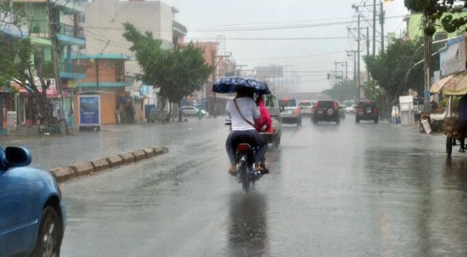 Aguaceros fuertes desde la madrugada de este viernes