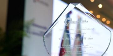 Entregan 1,8 millones a proyectos ganadores en Premio al Emprendedor Manufacturero 